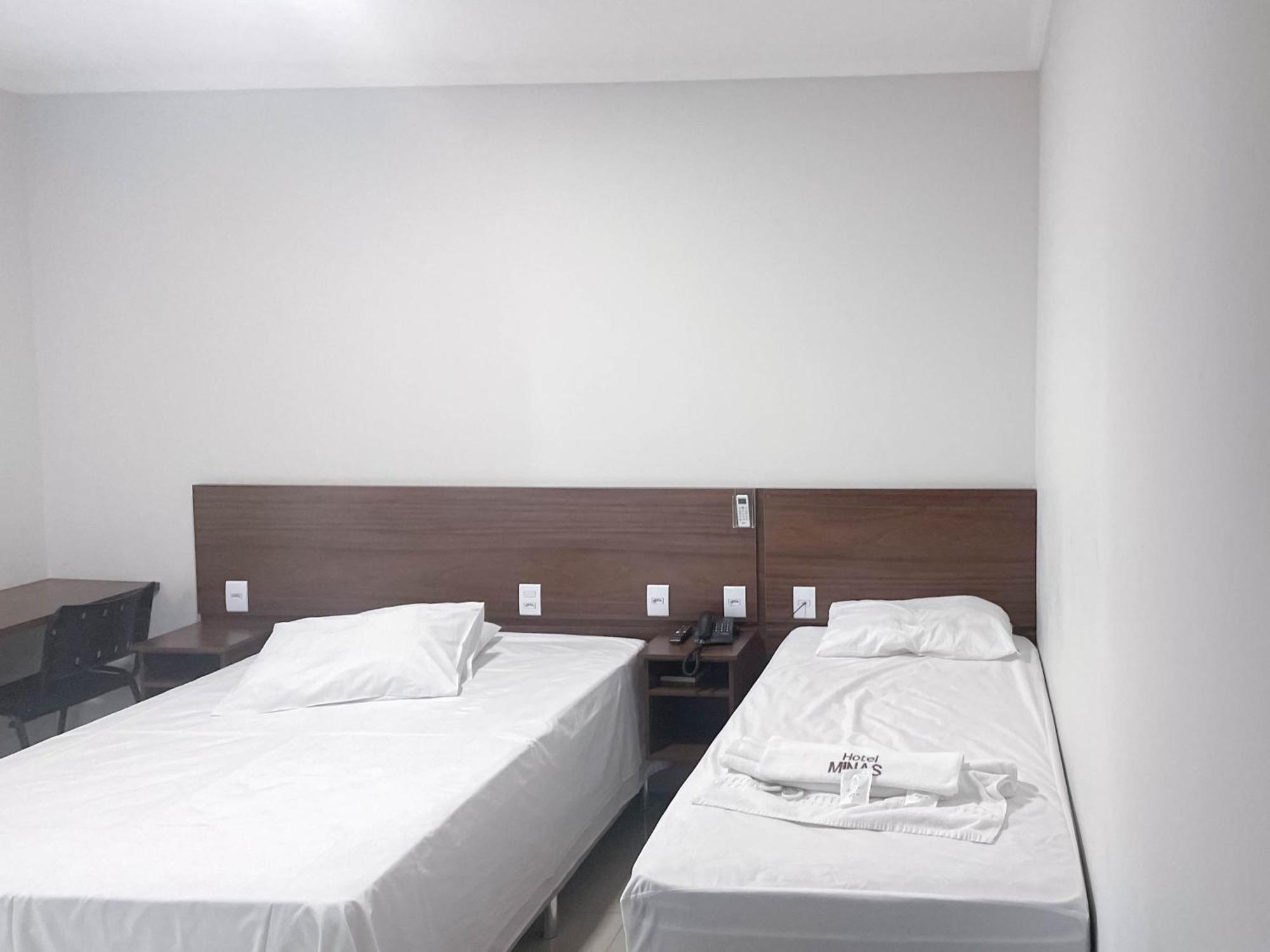 Hotel Minas Трес Мариас Екстериор снимка