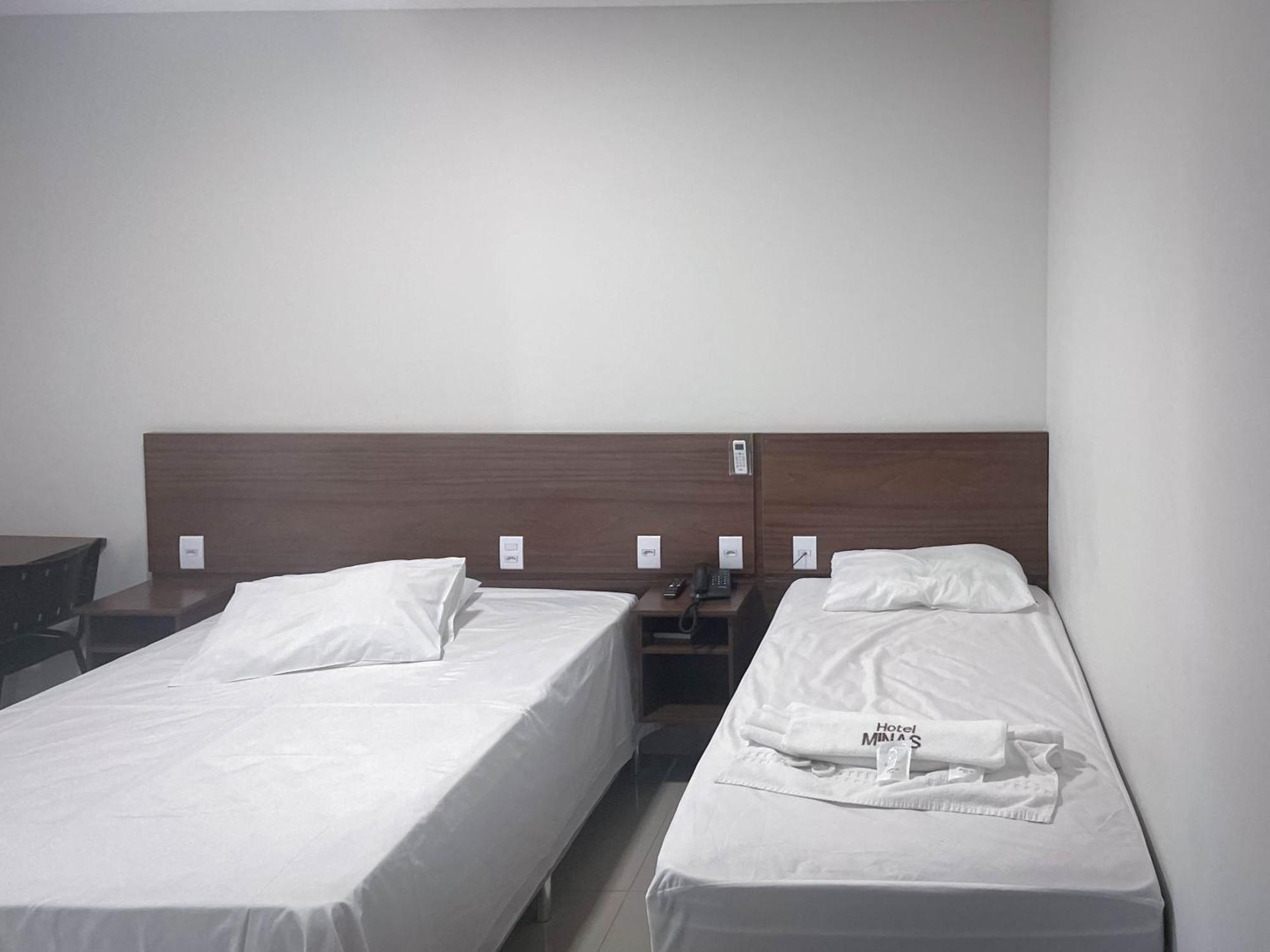 Hotel Minas Трес Мариас Екстериор снимка