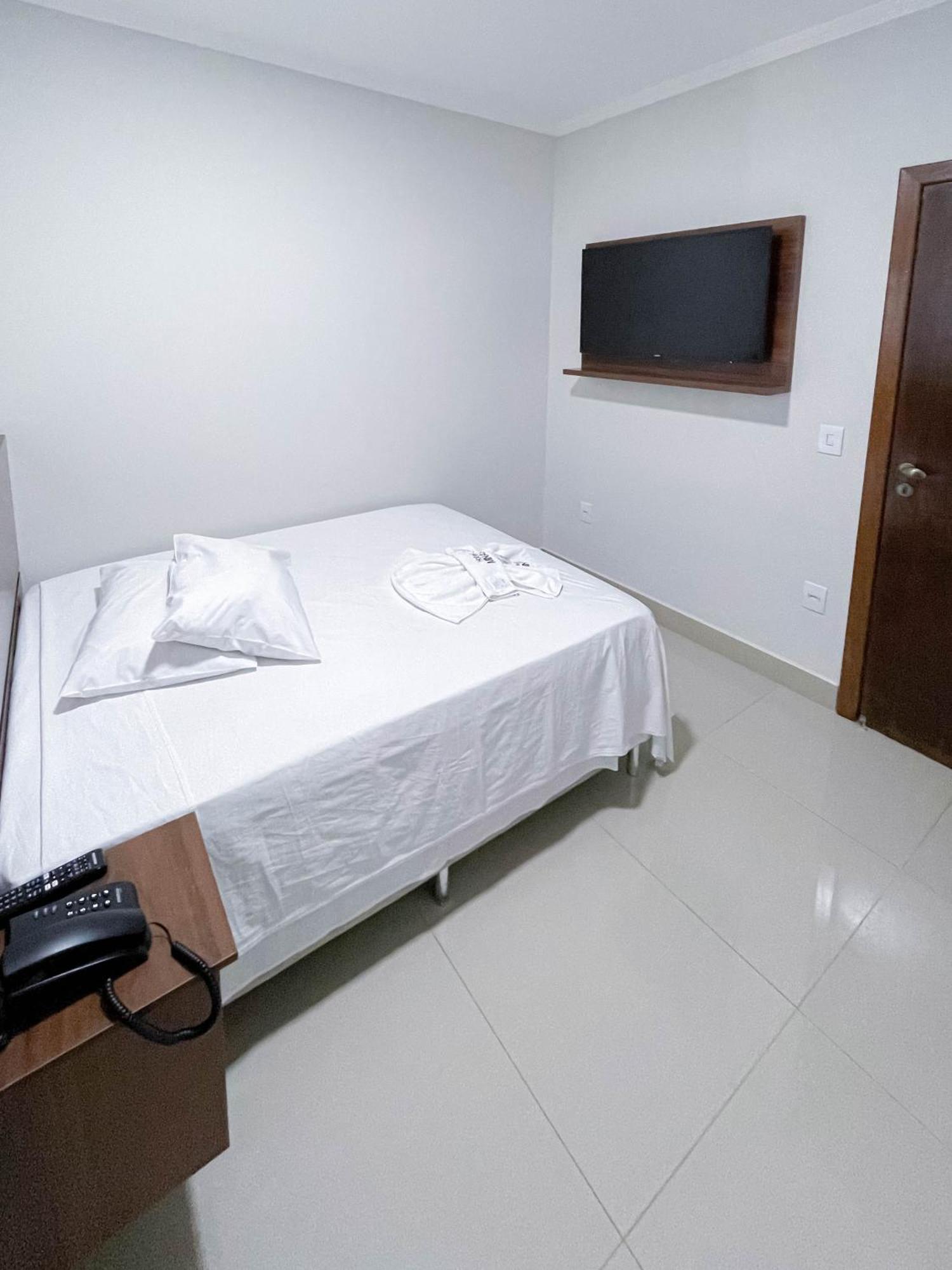 Hotel Minas Трес Мариас Екстериор снимка